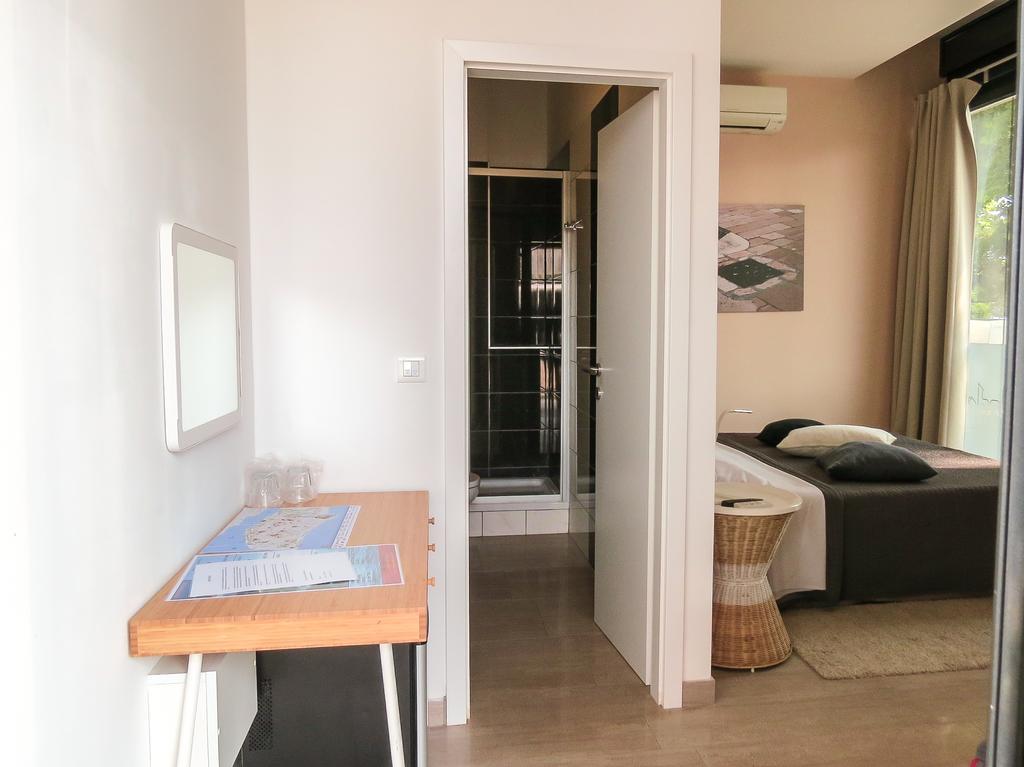Bed And Breakfast Four Rooms Zadar Buitenkant foto