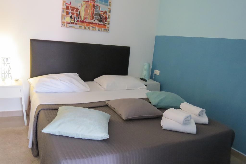 Bed And Breakfast Four Rooms Zadar Buitenkant foto